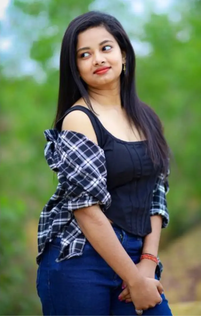 Premium Escort Service in Yerwada — Escort Service in Yerwada